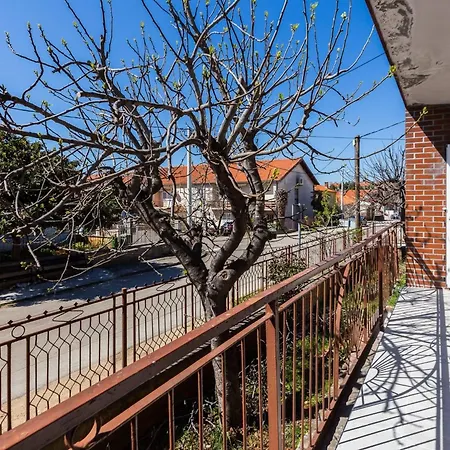 Spacious Zadar Apartments Near Beach *