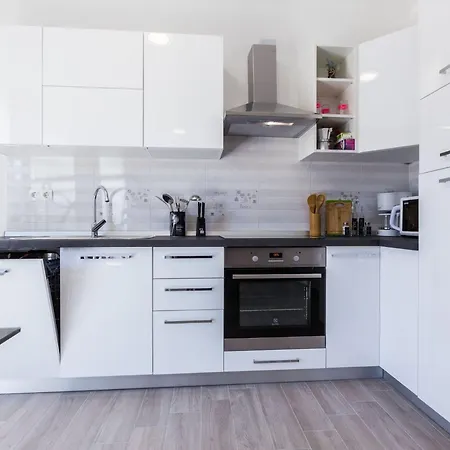 公寓 Spacious Zadar Apartments Near Beach