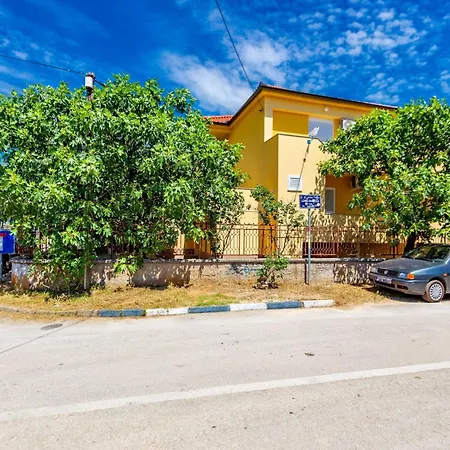 Spacious Zadar Apartments Near Beach 公寓 扎达尔