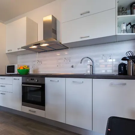 Spacious Zadar Apartments Near Beach
