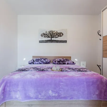 Spacious Zadar Apartments Near Beach Apartment *