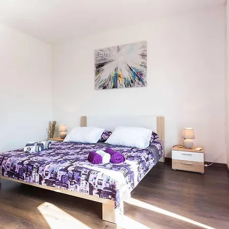 Spacious Zadar Apartments Near Beach Apartment