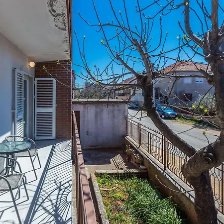 Spacious Zadar Apartments Near Beach *